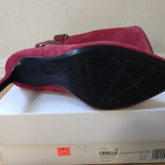 Calvin Klein Georgene Suede Booties Size 8.5 US - Picture 8 of 8